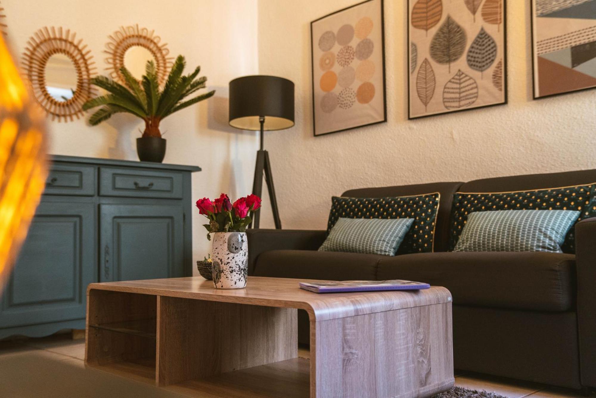 Appartement Cosy Ideal Pour 2 Personnes A โอเบอนา ภายนอก รูปภาพ